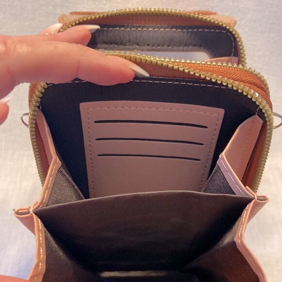 Crossbody Cell Phone Purse Bag Faux Brown Leather Zippered Compartment Closures - Picture 3 of 6